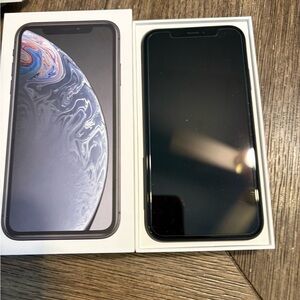 Apple iPhone XR - Black 64g